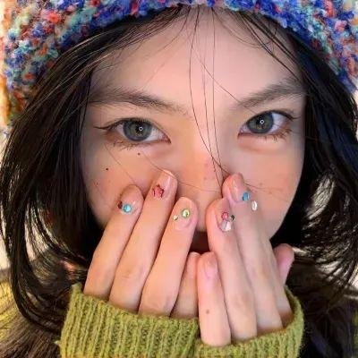 蜜蜂酿蜜